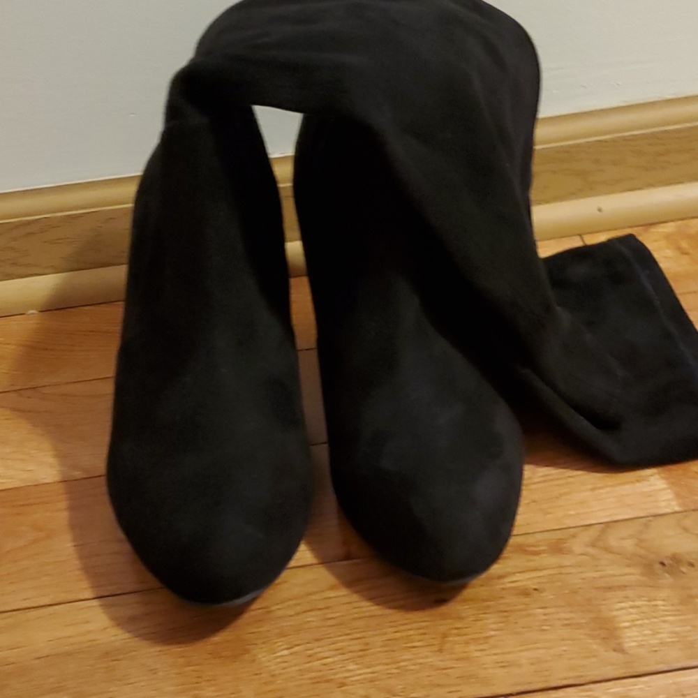 BCBGeneration BG-RAYMONA